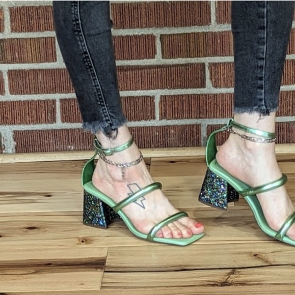 Free People Parker Chain Heels / Lime Metallic NIB - Picture 9 of 9
